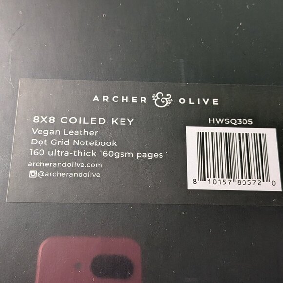 8X8 Coiled Key - Square Dot Grid Notebook - Picture 4 of 10